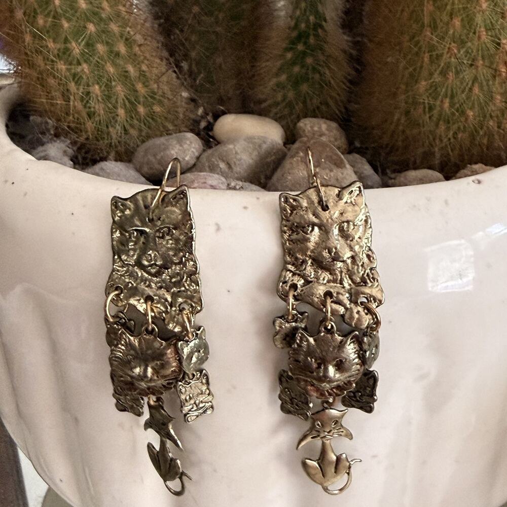 La Contessa by Mary Demarco 3-D Cat Kitten Antique Gold/Silver Pierced Earrings